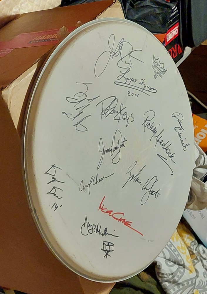 2 Siged Drumhead