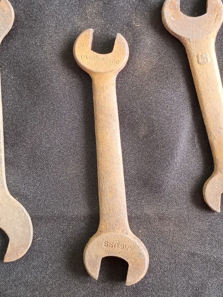 Antique Tools And Trunk 45 Items!!!!Inside !!