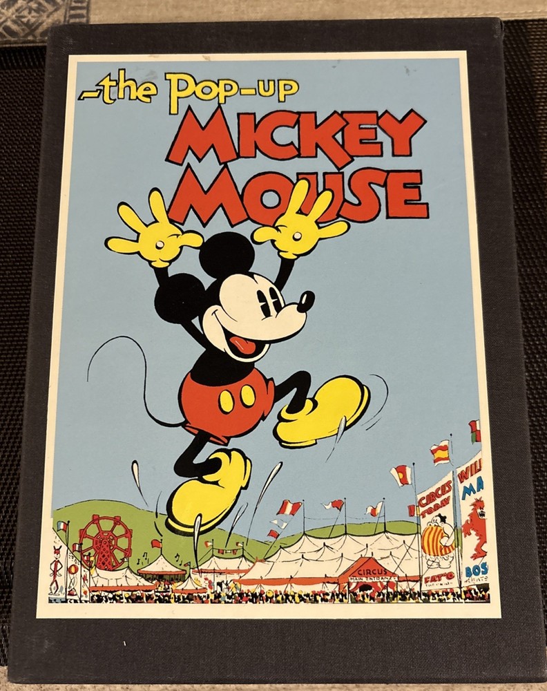 The Pop-up Mickey Mouse And Minnie Mouse