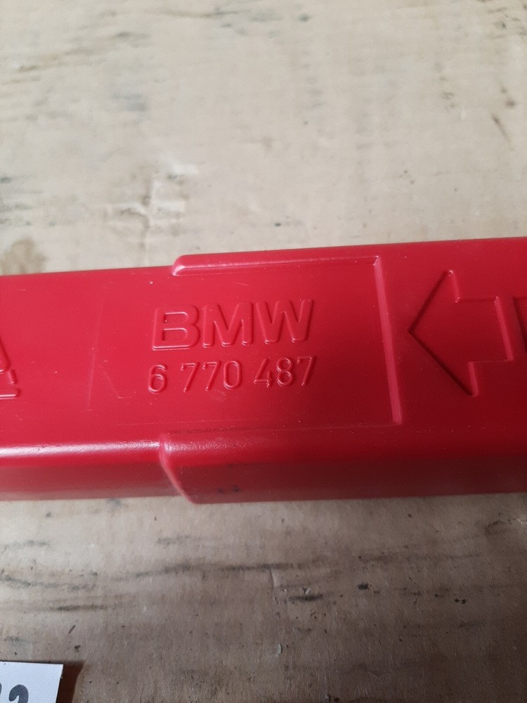 2018 BMW E84 HAZARD WARNING TRIANGLE 6770487