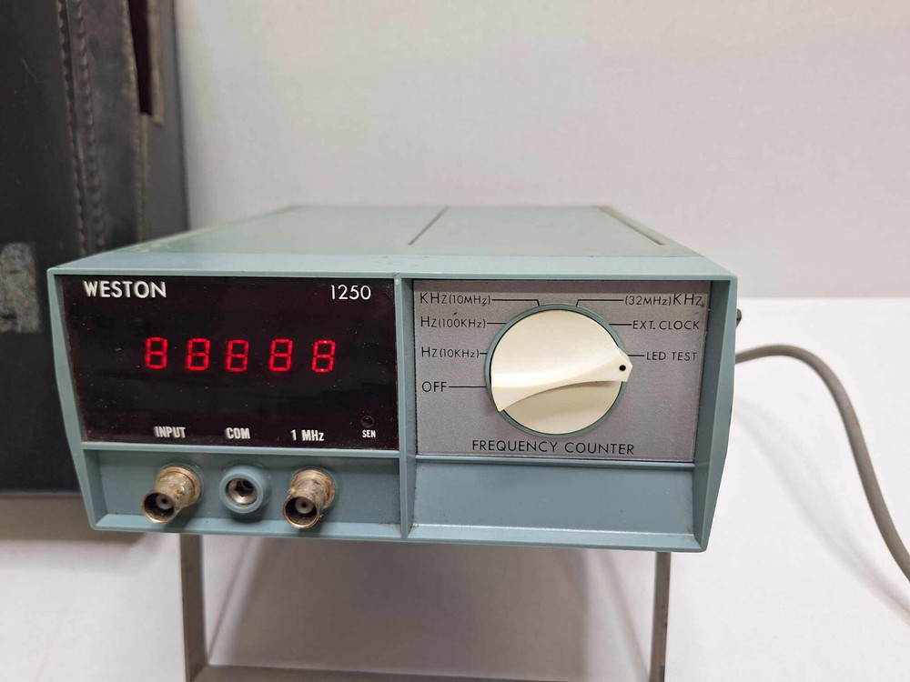 Weston 1250 Frequency counter