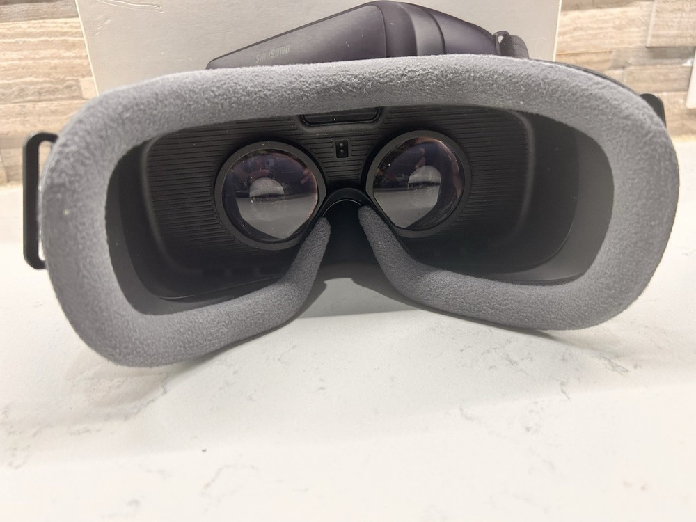 SAMSUNG Gear VR Headset