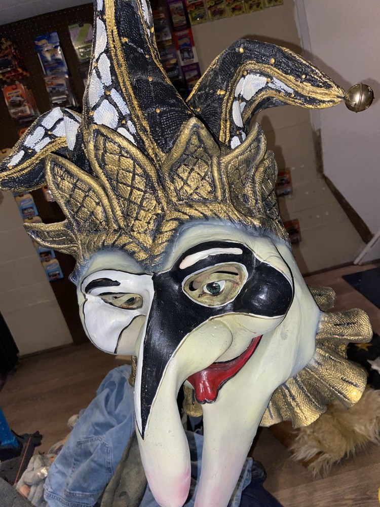 Illusive Concepts Vintage Don Post Mask