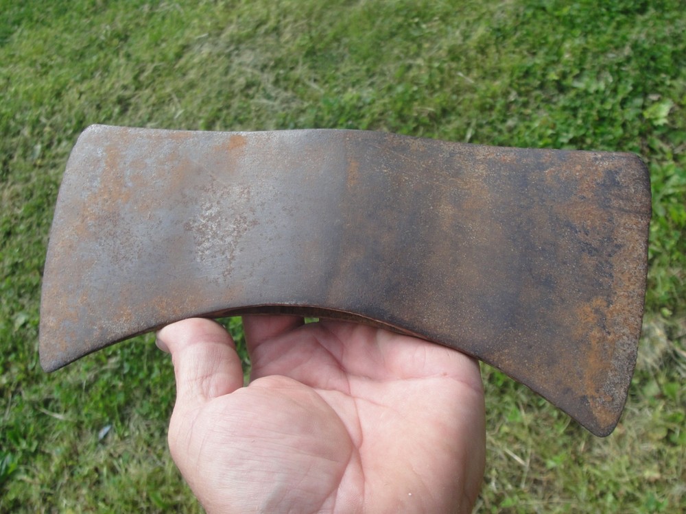 Belknap Bluegrass Double Bit Axe Head Small Logo