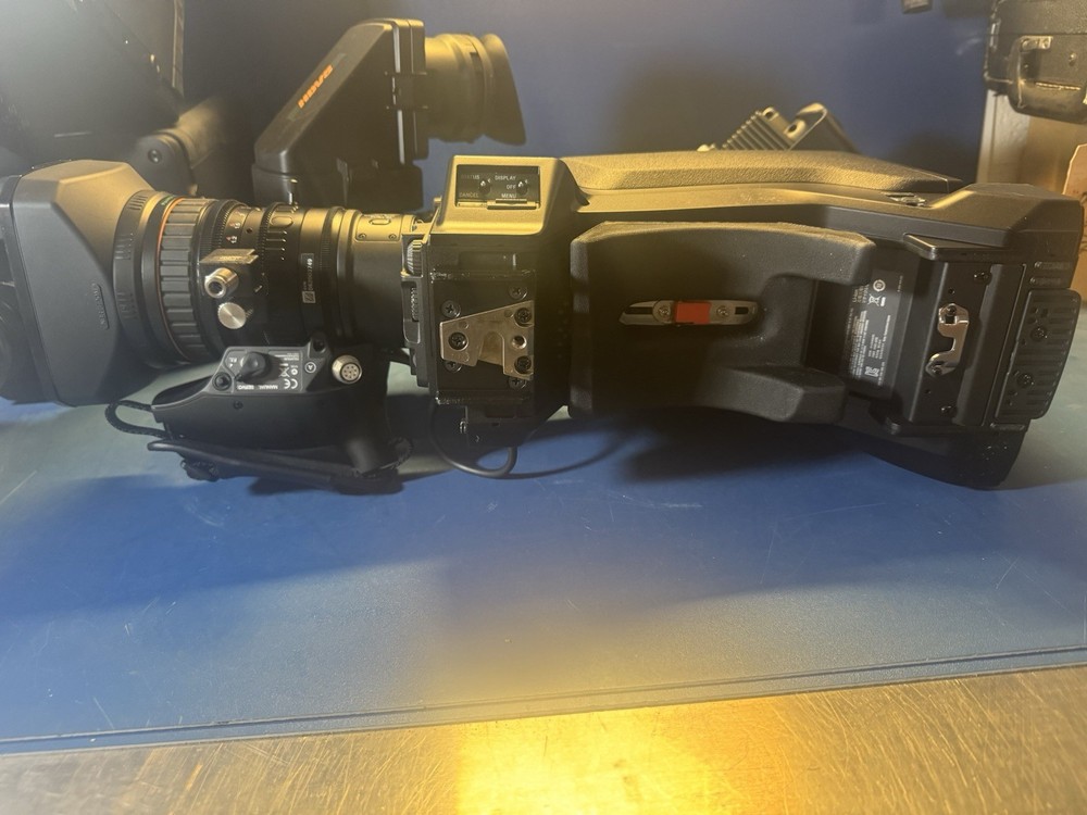 Sony Exmor with 2-viewfinders