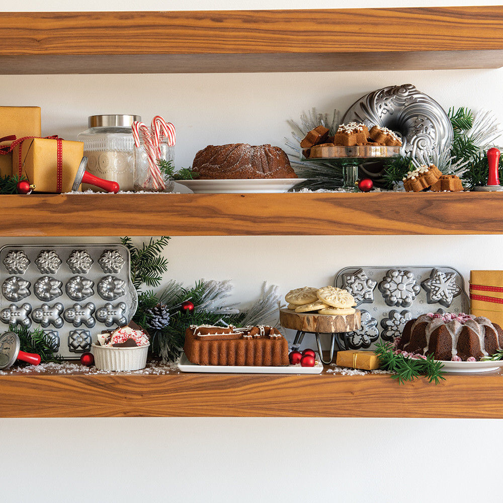 Nordic Ware Vintage Star Bundt®