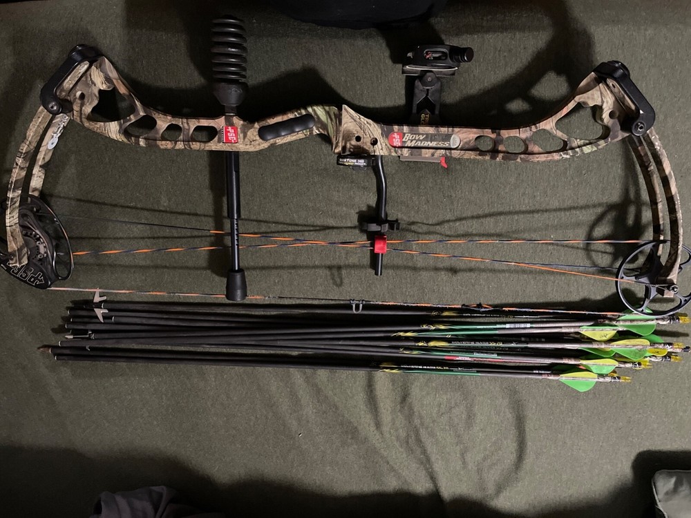 used right handed compound bow