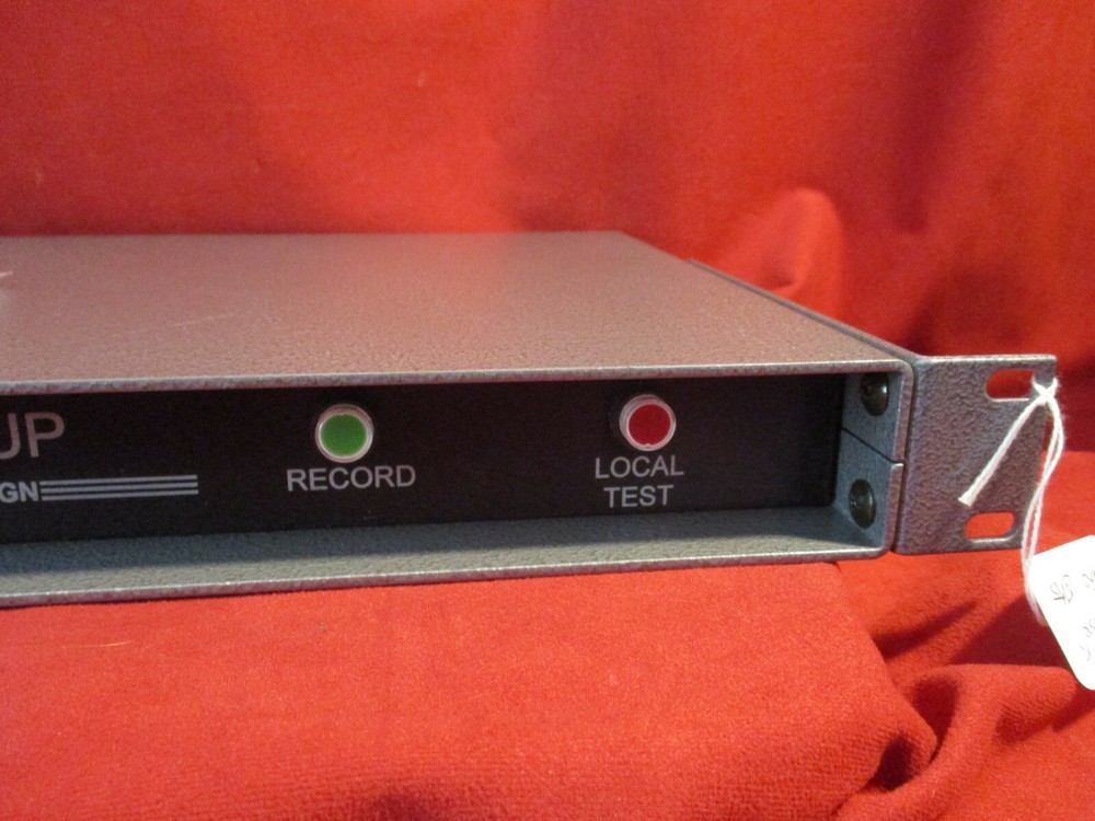 Doug Fleenor Design Alarm interface 2 Universe rack mounted