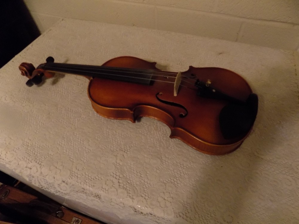 CARLOS MICELLI 4/4 VIOLIN 1891 REMAKE, WITH CASE & BOW, NICE