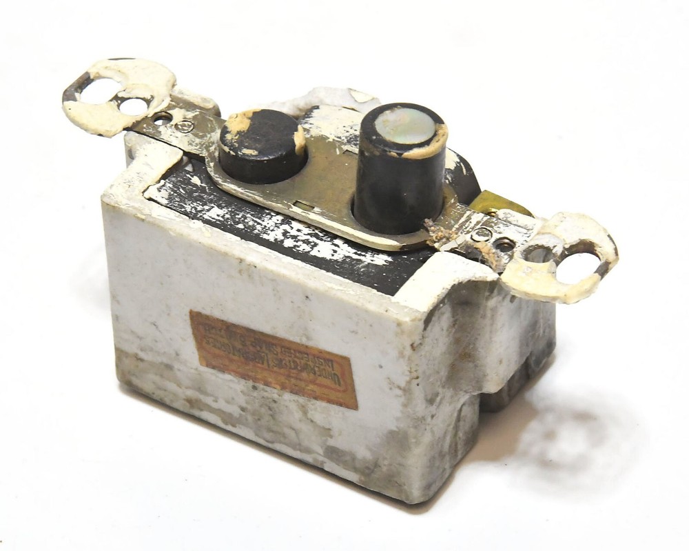 VINTAGE SINGLE POLE PUSH BUTTON LIGHT SWITCH #2