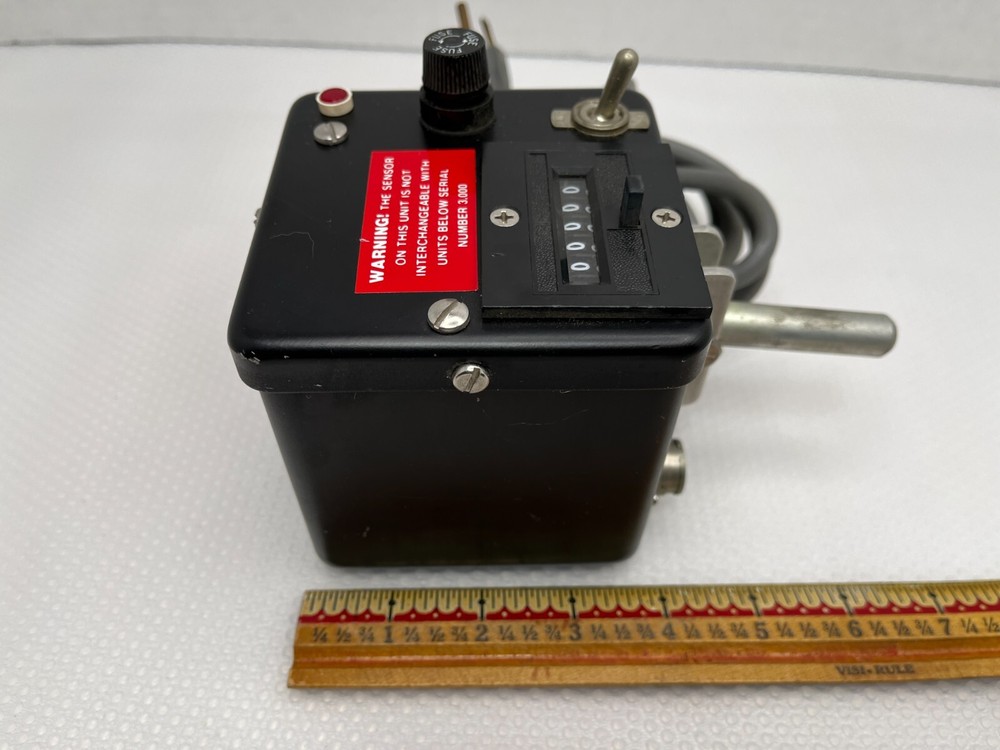 Solid State-High Speed Counter 6 Digit L.J. Engineering H.B. Cali. Model 337