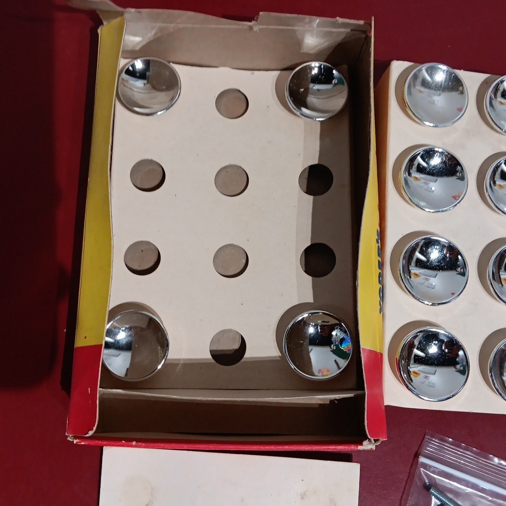 16 Yoders Cabinet Hardware 1 1/4" Concave Knobs/Pull "Crome Brite" W/Display Box