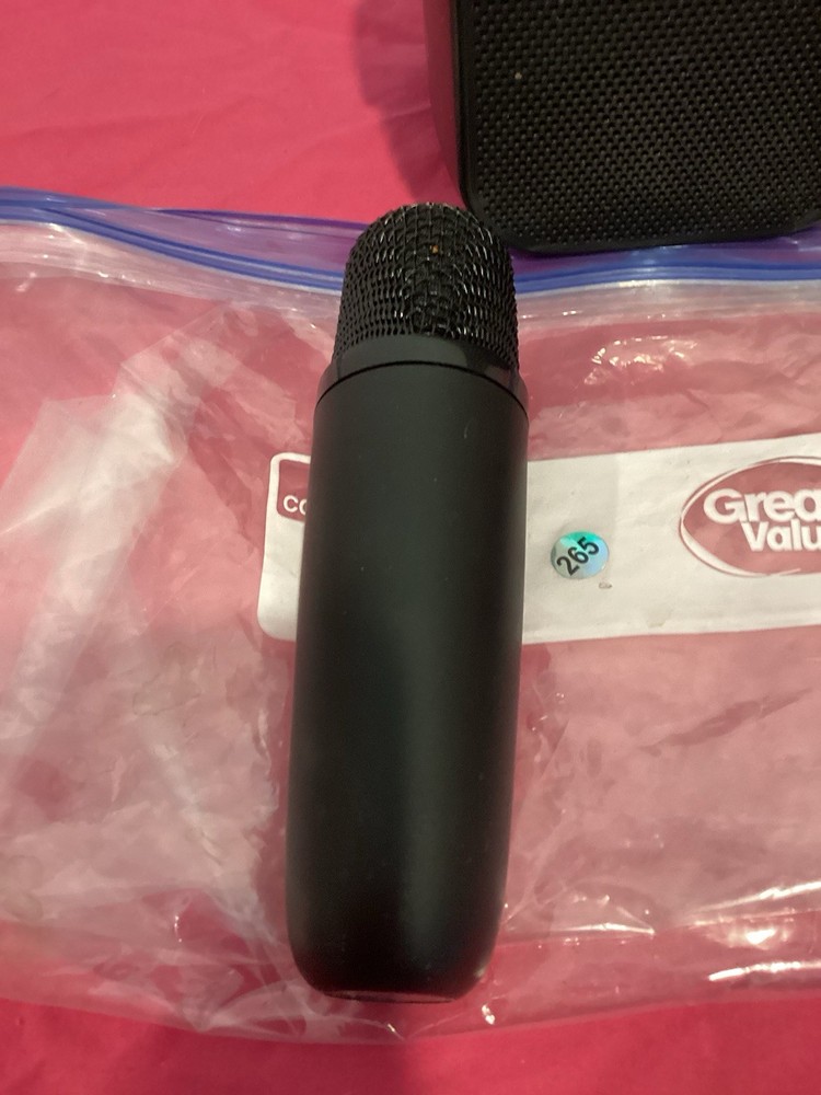 265-4 Inch Wireless Bluetooth Karoke Speaker With Handle & 2 Microphones