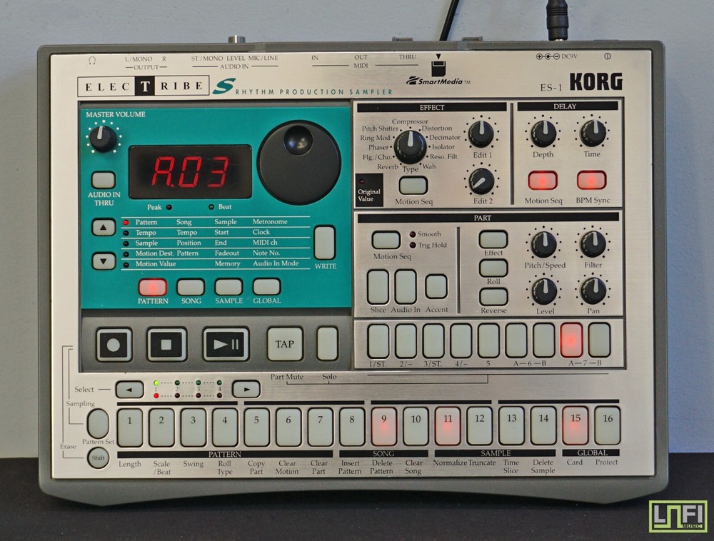 KORG Electribe ES-1 Rhythm Production Sampler & Sequencer W/ OG Box