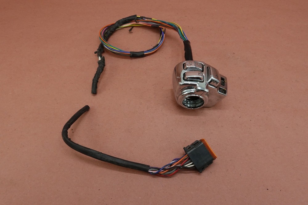 2000-2006 Harley Davidson Electra Glide LEFT HAND CHROME SWITCH