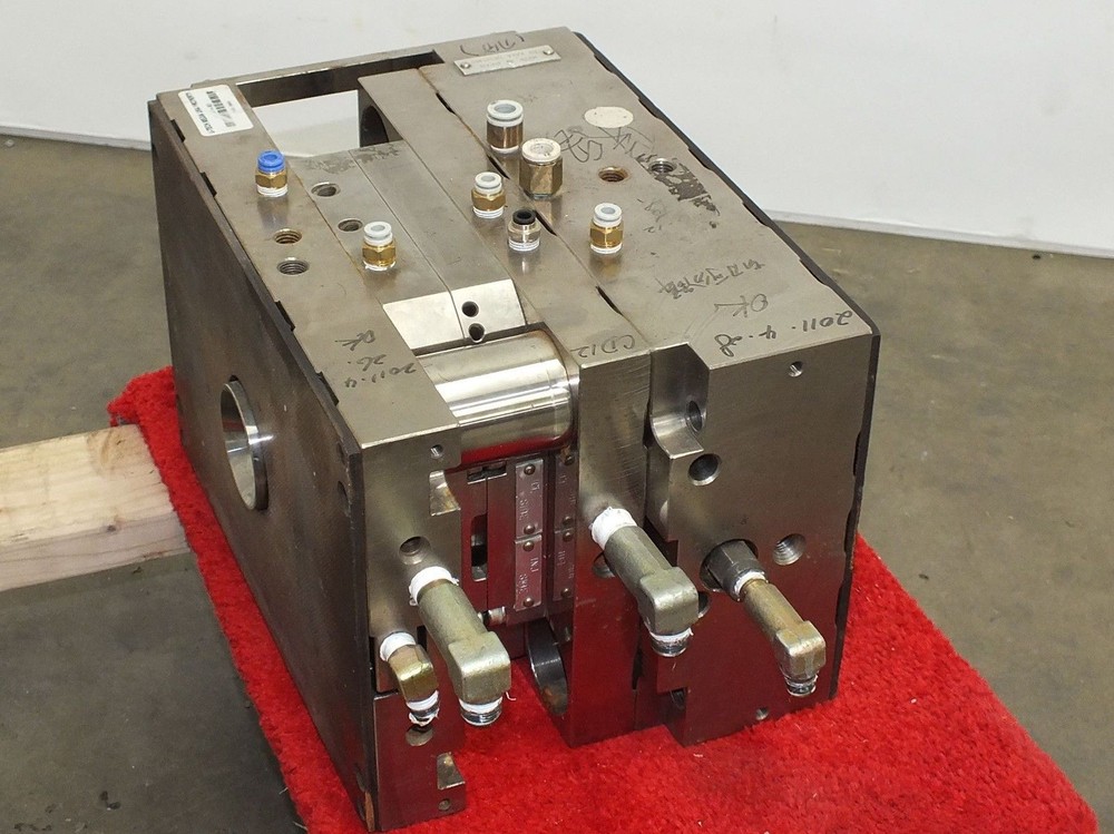Meike Blu-Ray / DVD / CD Injection Mold - Kata Systems Molder MDMI