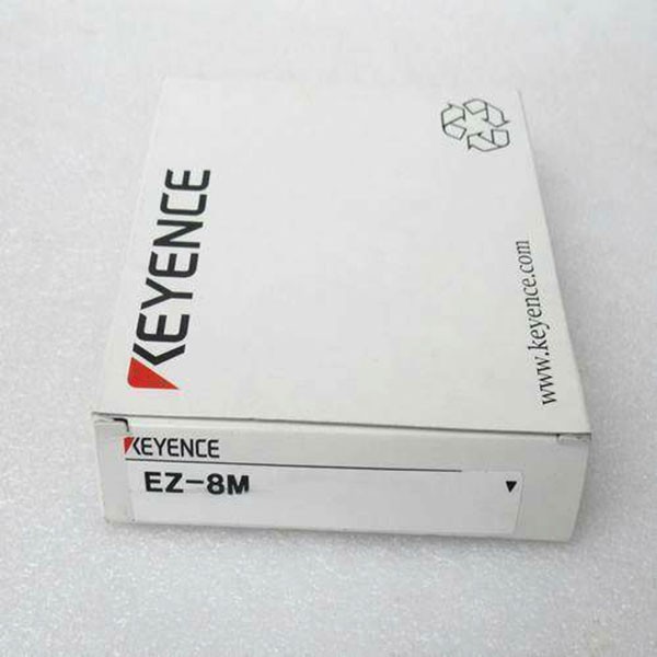 KEYENCE EZ-8M Proximity Sensor New