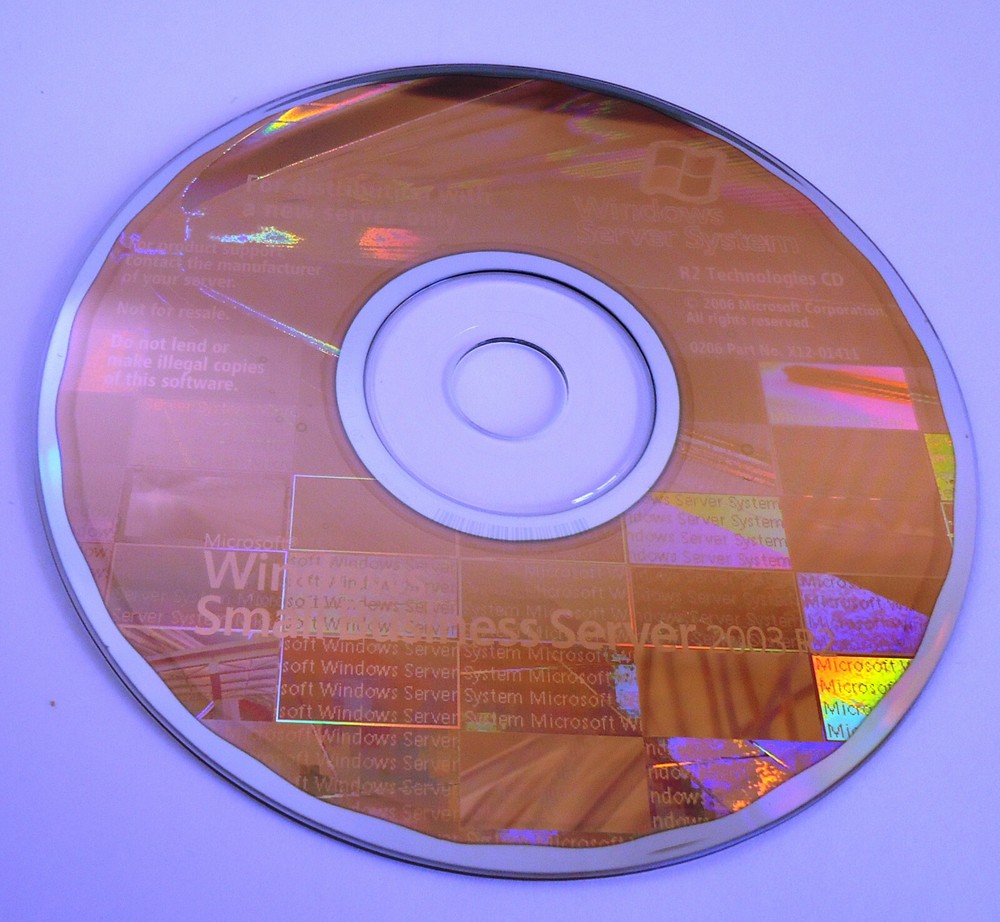 Microsoft Windows Small Business Server 2003 R2 CD No key