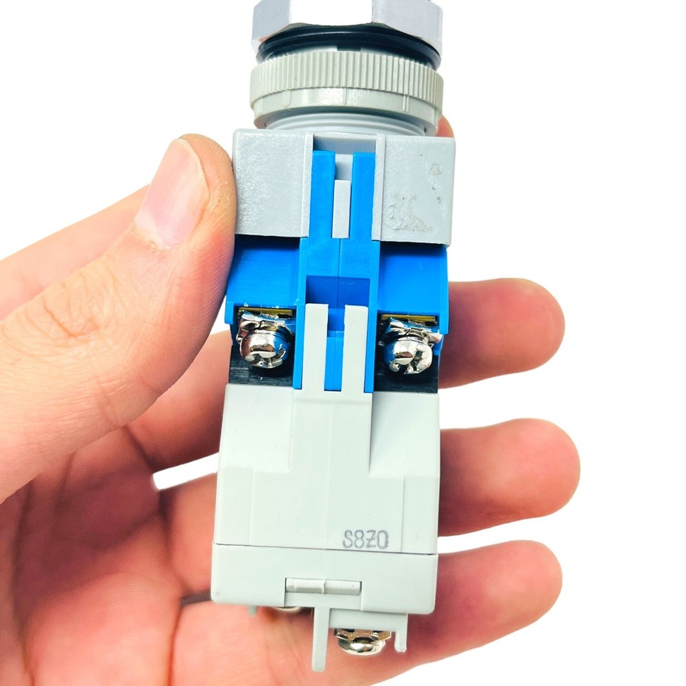 Idec ASLW2112620D-G Selector Switch