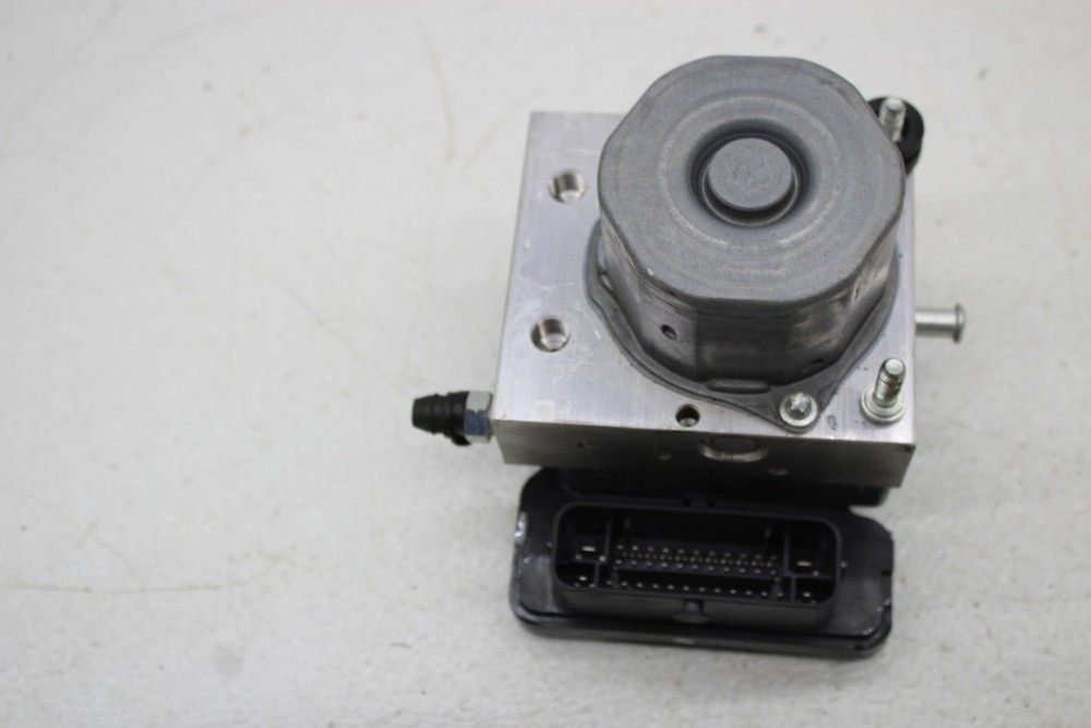 22 CAN-AM SPYDER ROADSTER F3 ABS PUMP UNIT MODULE