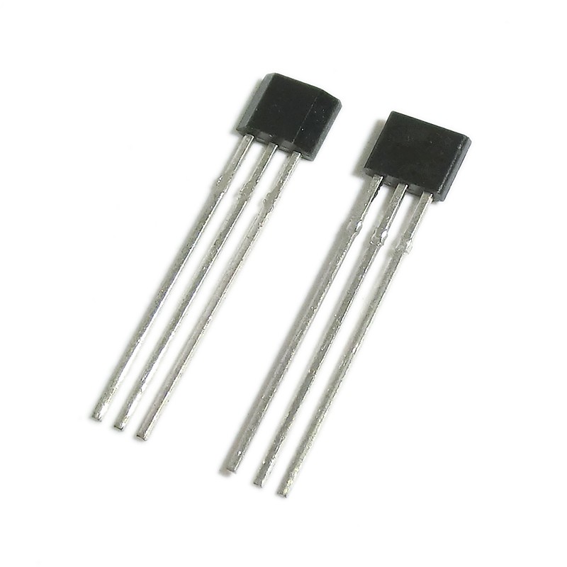1PCS A1104EUA-T 04E TO92S