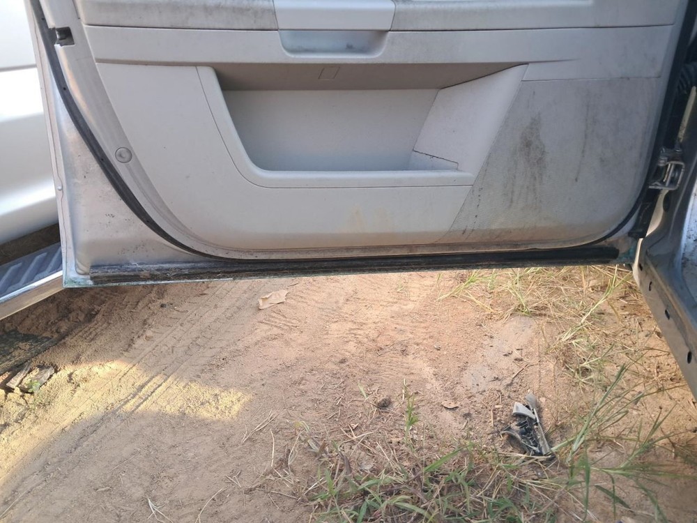 300 2007 Glove Box 4777345