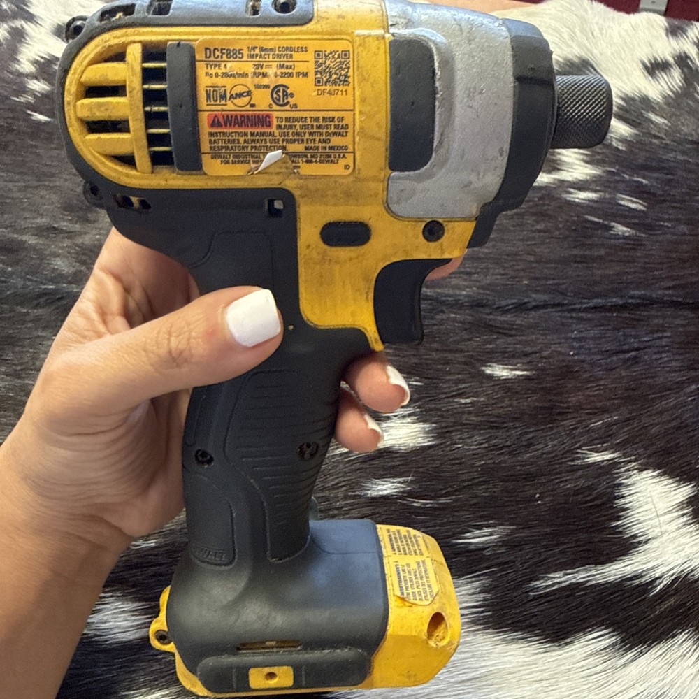 Dewalt DCF885 Used No Battery
