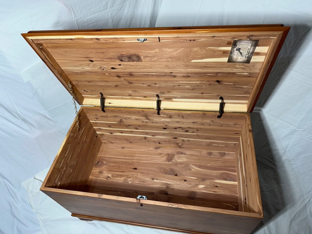 Jumbo Waterfall Cedar Chest
