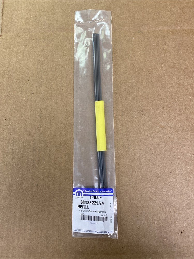 Mopar 68033221AA Wiper Blade Refill Rear New