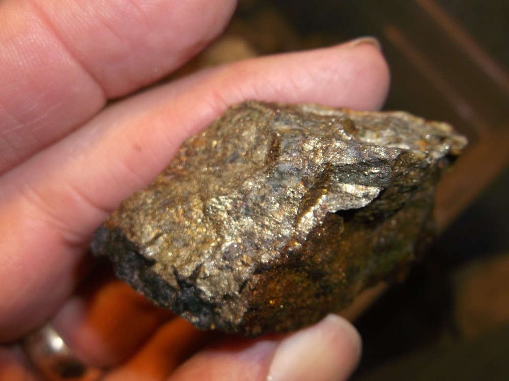 Gold, silver, copper, 95 grams samples ,ore high grade .
