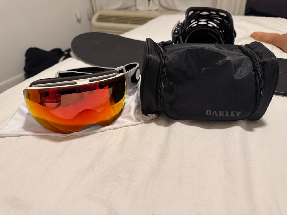 Mens Snowboarding Gear (Bundle)