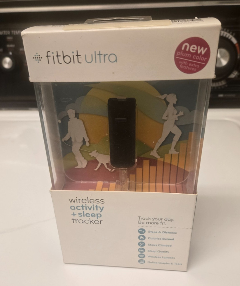 NEW Fitbit Ultra FB102P Wireless Activity & Sleep Tracker Plum