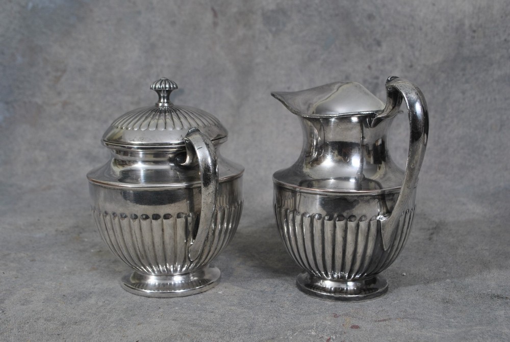 International Silver Co. Pattern 1152 Creamer and Sugar Serving Excellent