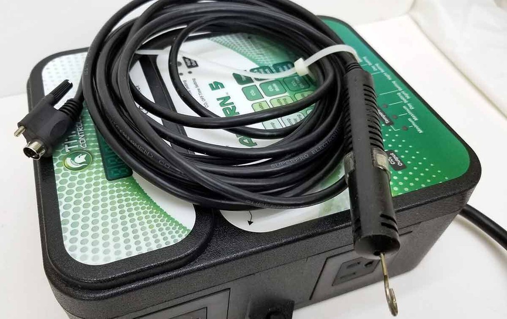 Titan Controls Saturn 5 Digital Environmental Controller, Classic Series