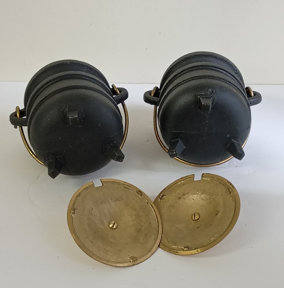 Cauldron Fire starter 2 Cast Iron & Brass Handle Smudge Pot Vintage No Wands.