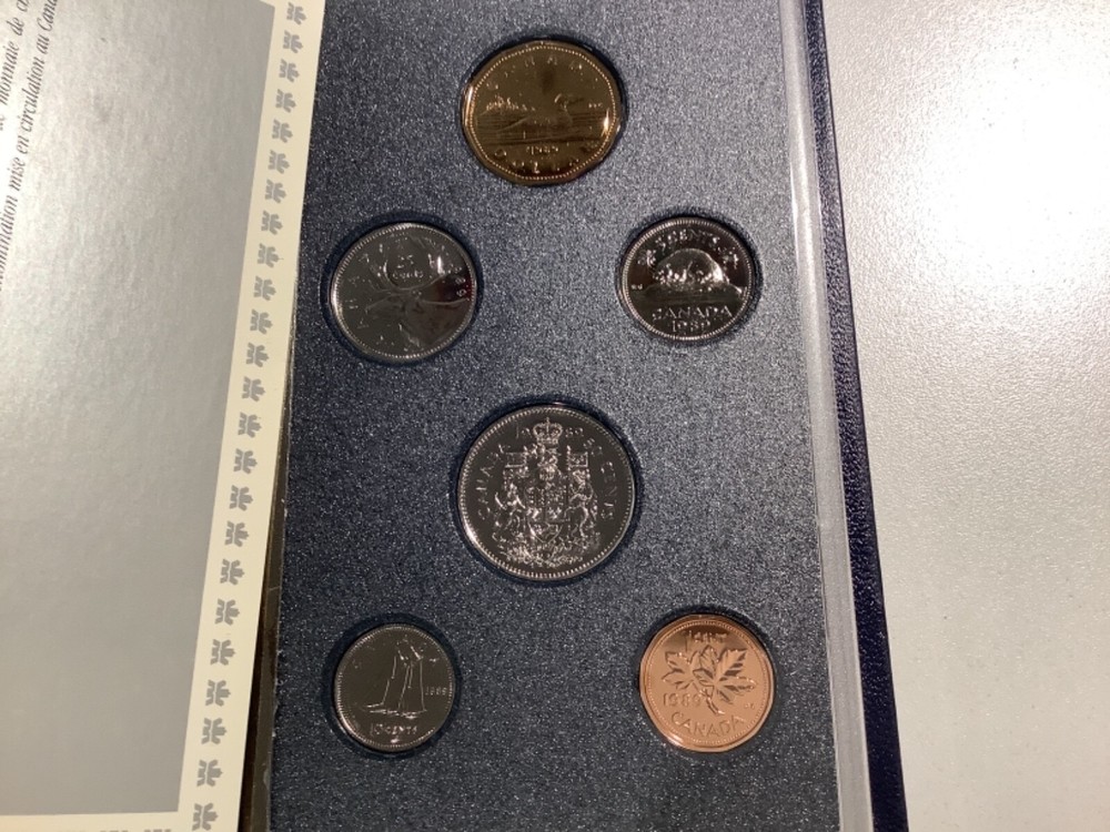 1989 CANADA SPECIMEN SET  Uncirculated with COA A26.39