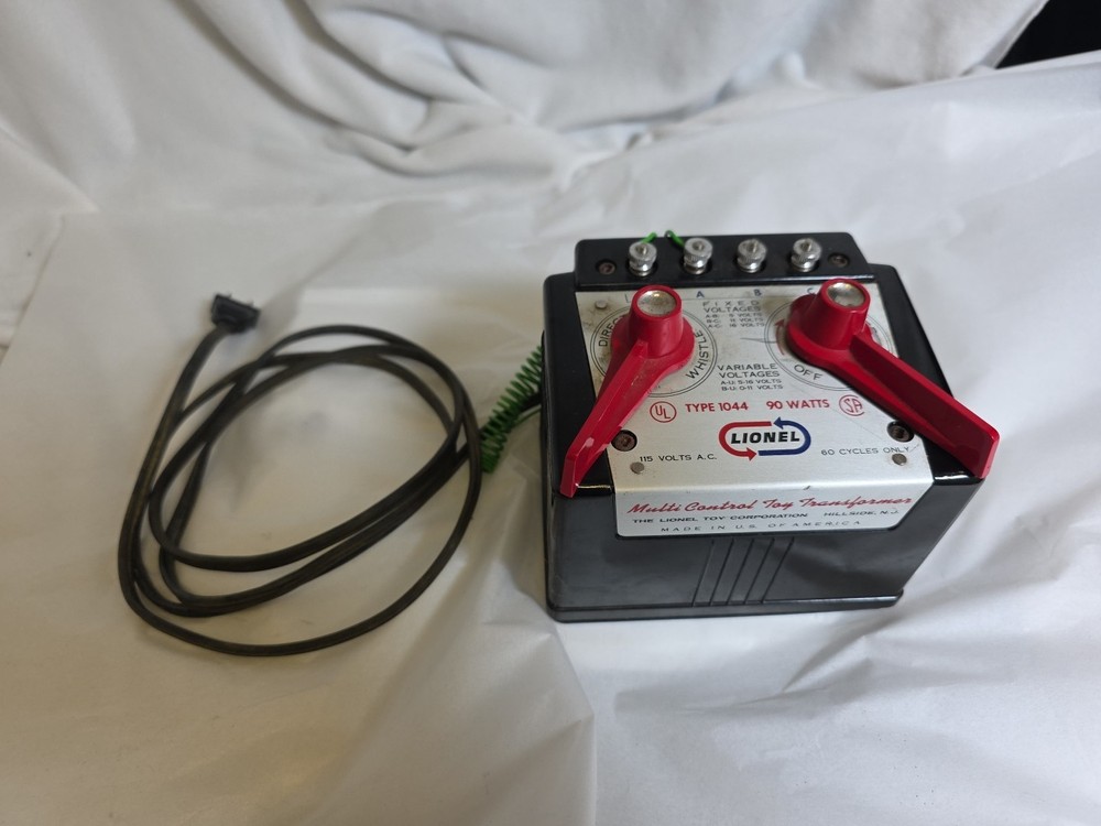 Lionel Type 1044 90Watt Transformer in Working Condition (Tested)