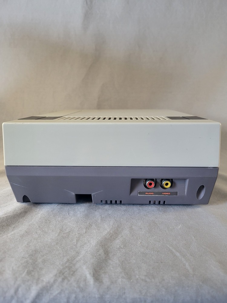 Nintendo NES Console - NES-001 - Cords & Controller - Tested - Pins Cleaned!