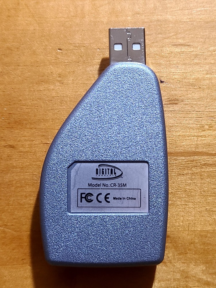 NEW DIGITAL CAMERA COMPACT FLASH CARD READER/WRITER USB CR-35M Move Photos To PC