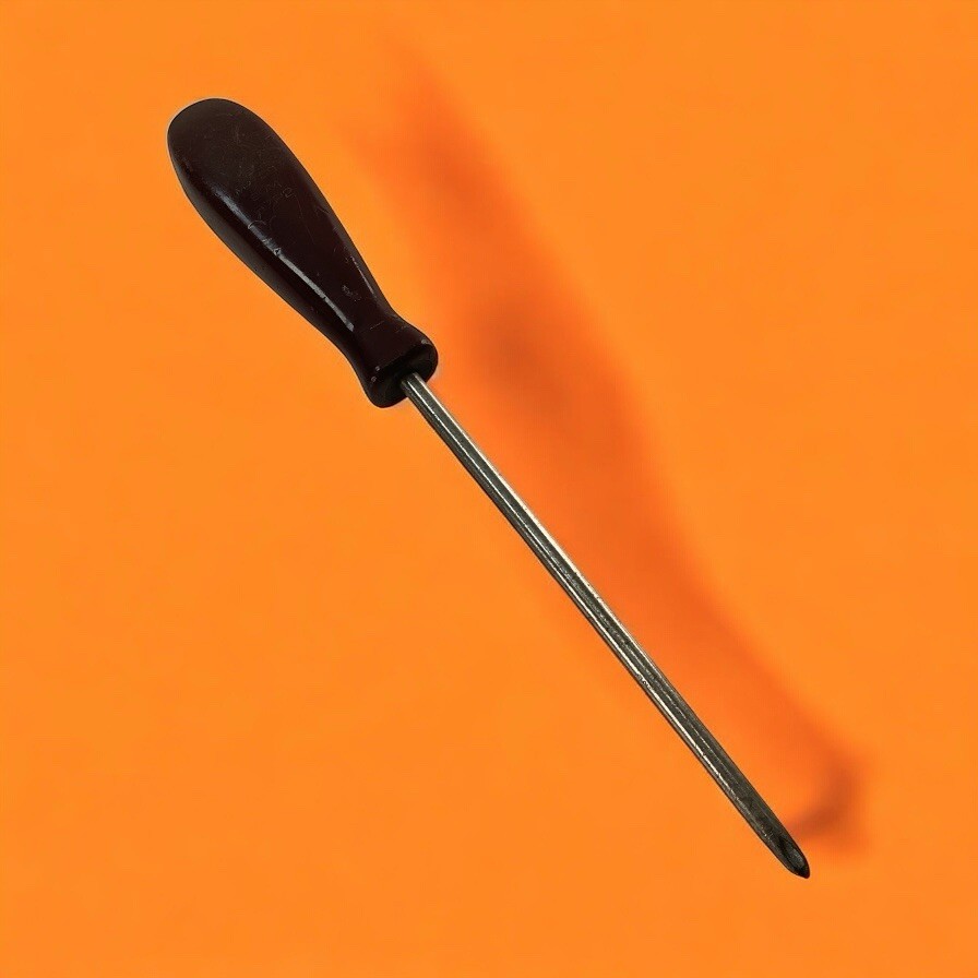 Matco Tools SDM 87P2 #2 Phillips Screwdriver 10" Maroon Handle Average Condition