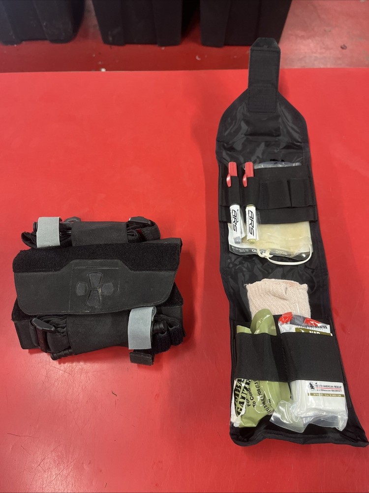 Skeletac IFAK Witchdoc Pull-Out w/ insert 3.0  & Contents Large Molle Black