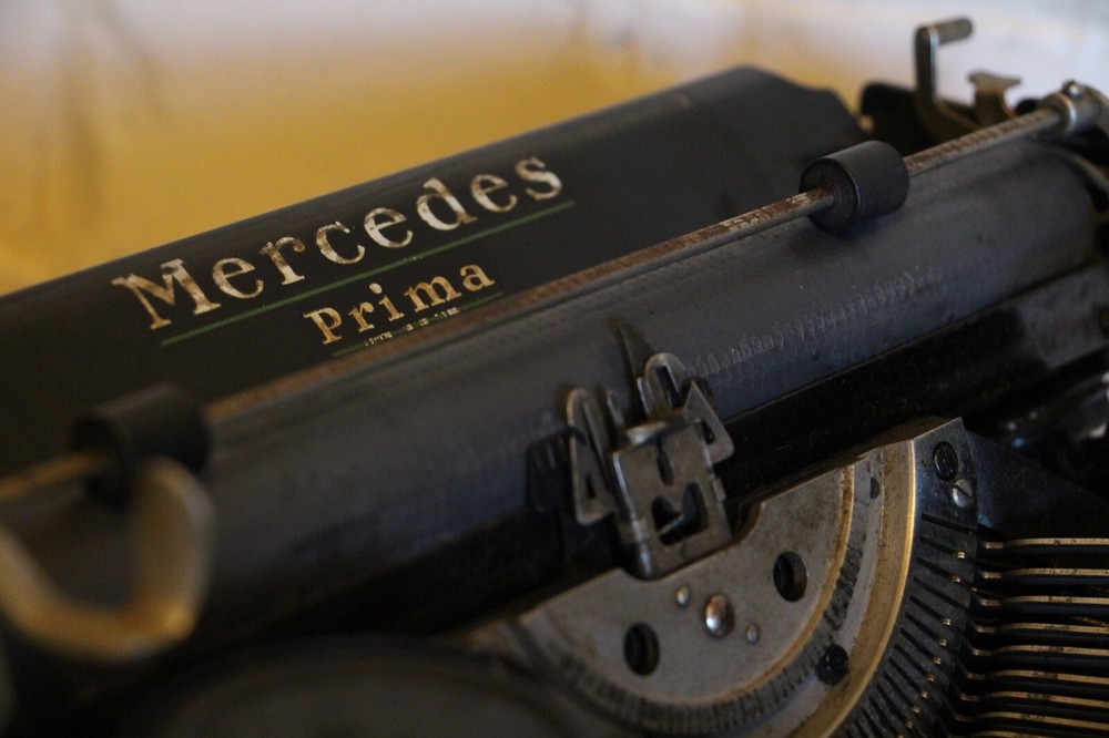MERCEDES Prima - Antique Typewriter - Great Condition + Original Case