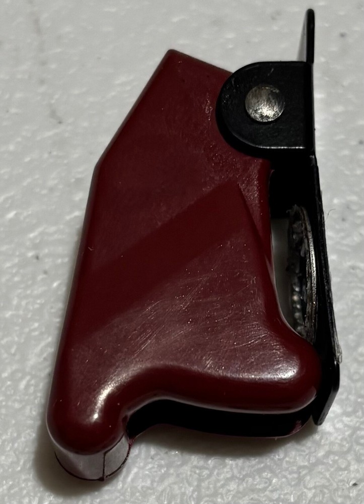 MS25224-3 EMERGENCY CANOPY TOGGLE SWITCH GUARD 8497K3