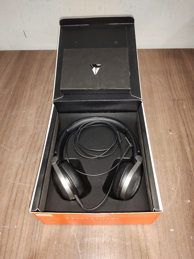 JBL E30 Synchros Headphones On-Ear - Black (TESTED)