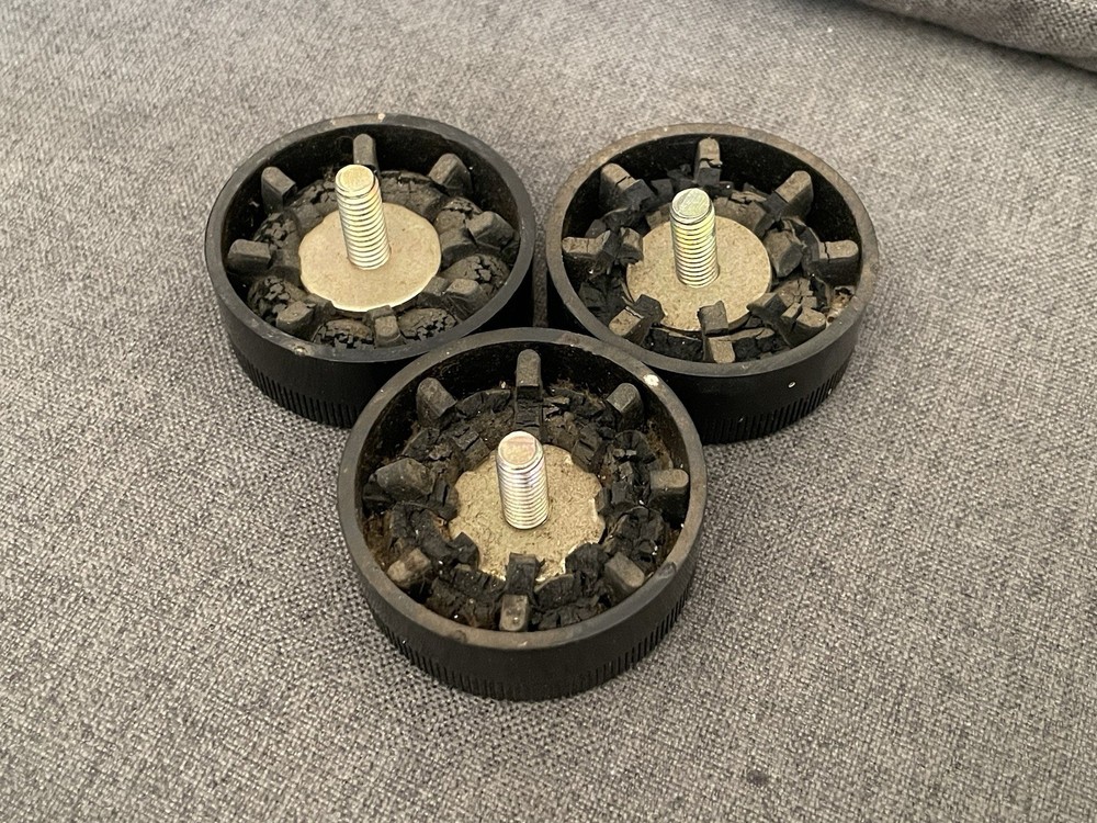 Denon Turntable Insulator Feet. As Is.