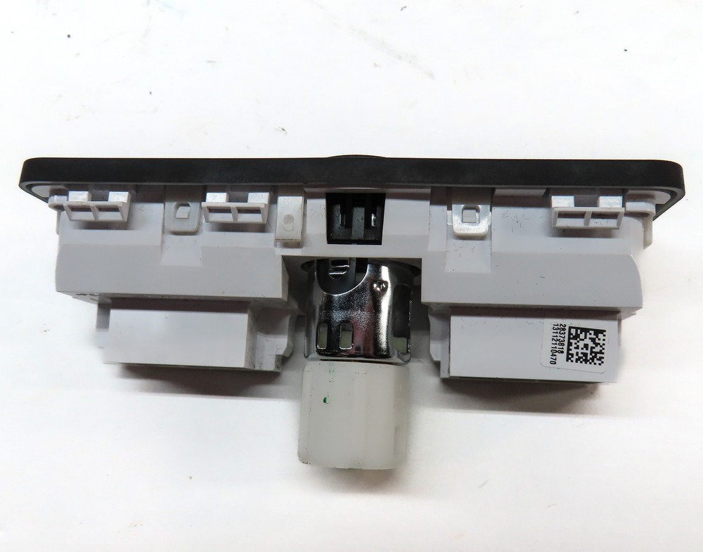 2014 RANGE ROVER SPORT (L494) AUXILIARY AUX USB PLUG JACK w/ 12V SOCKET PANEL