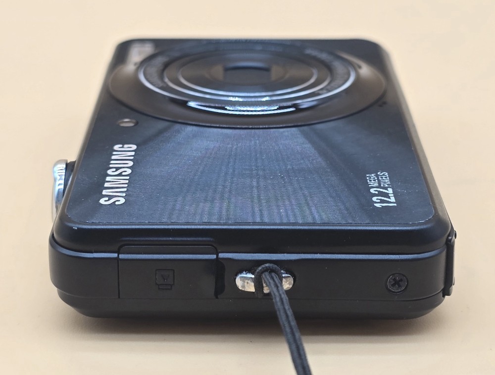 Samsung ST45 12.2MP Digital Camera Black Tested. See Description.