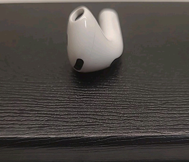 Apple AirPod 4 Replacement Right Side Only - A3050