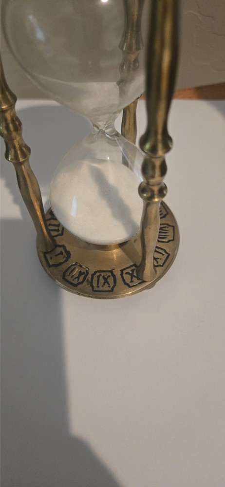 Vintage Hourglass sand timer - 15 min