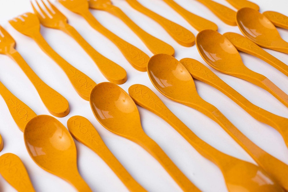 Eco Plant Based 24 Pack Reusable Flatware Set (Orange)